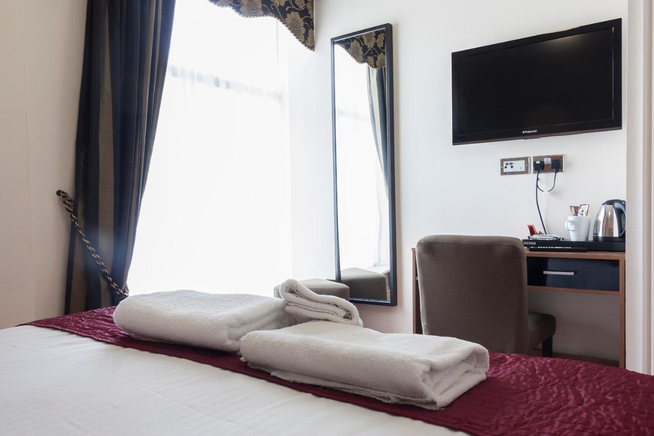 Hotel The Clarendon Royal Community Gravesend Exteriér fotografie