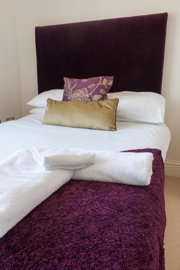 Hotel The Clarendon Royal Community Gravesend Exteriér fotografie