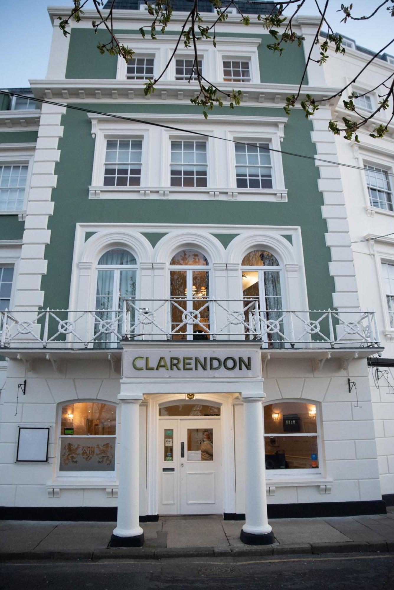 Hotel The Clarendon Royal Community Gravesend Exteriér fotografie